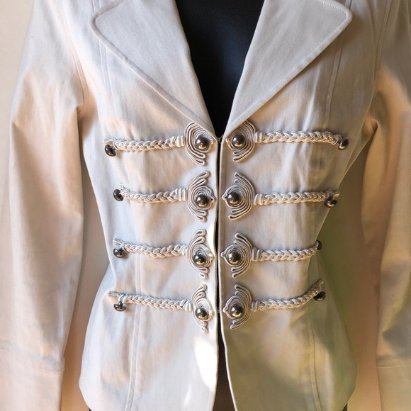 Beautiful cream blazer jacket - Picture 2 of 7